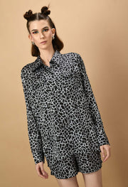 White black line women's co-ord set 